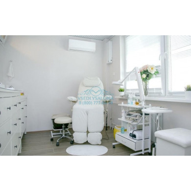 Педикюрное косметологическое кресло "ТАТЬЯНА" гидравлическое